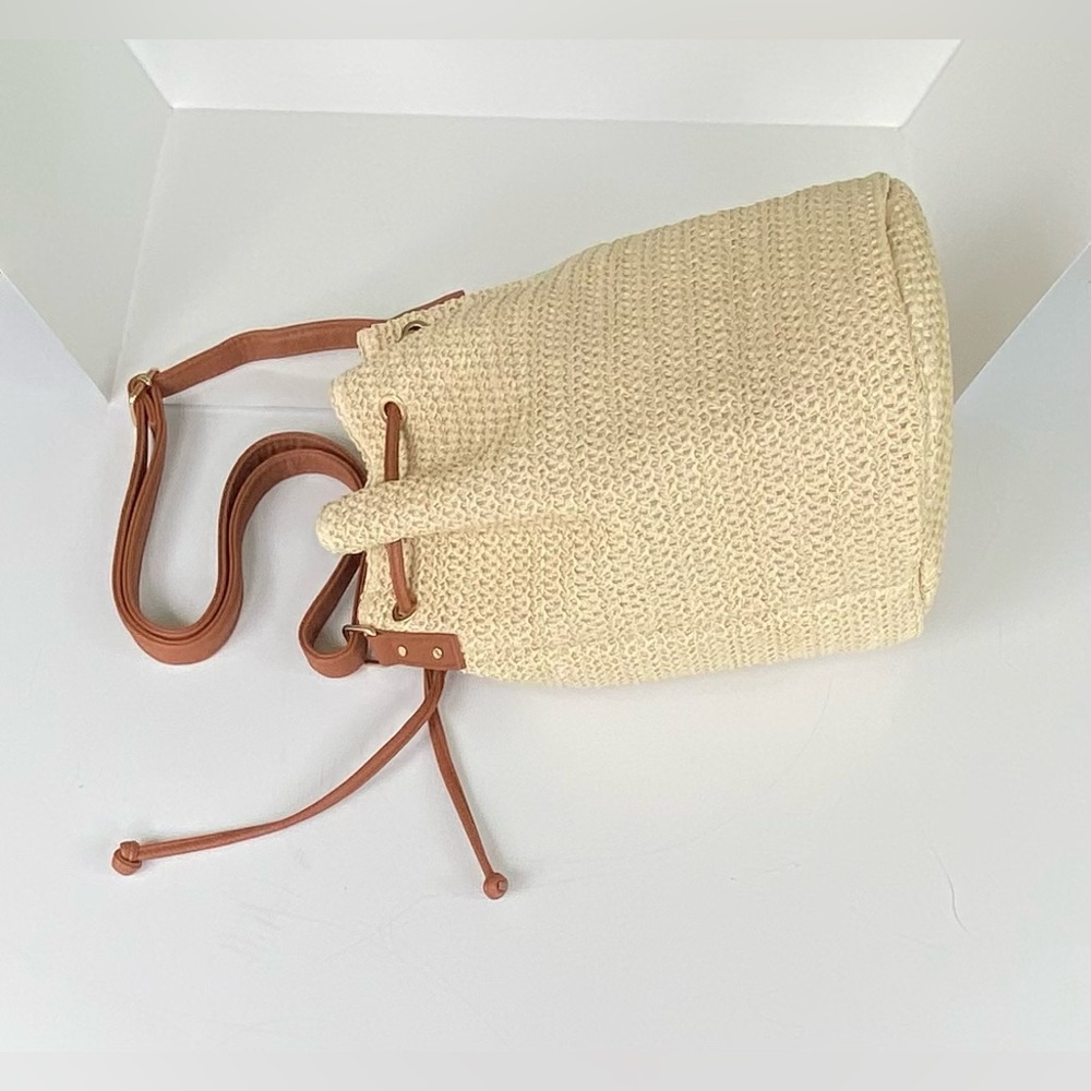 Montce Ali Woven Bucket Bag, Crossbody Bag, Sac Bag, Shoulder Bag 🎉HP🎉 - Picture 10 of 14